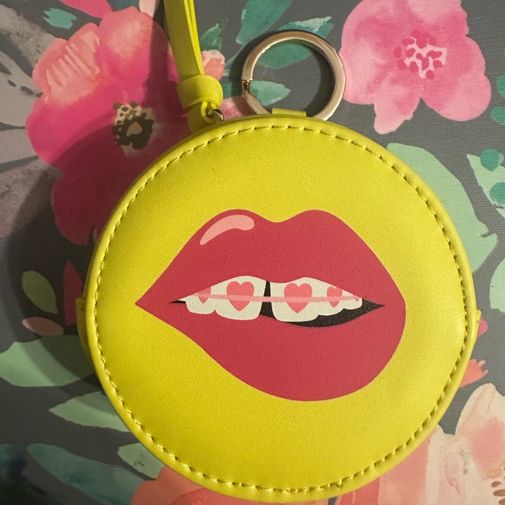 Benefit San Francisco 
2022 Round Lips Mini Clip-On Purse